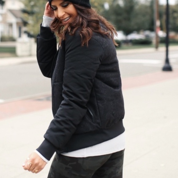 Lululemon womens Roam Far wool/nylon bomber jacket. Sz 12 Reversible waterproof - Picture 6 of 14